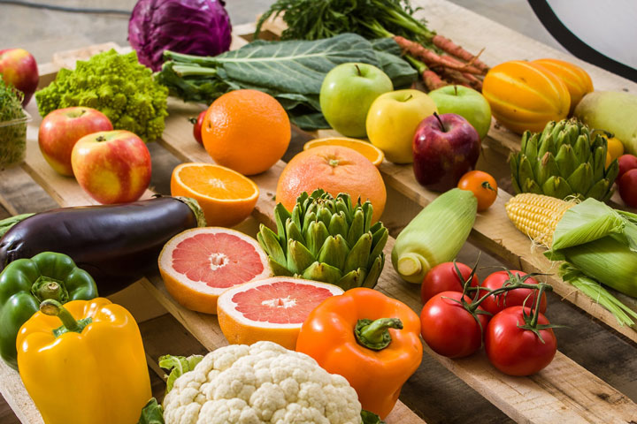 از میوه ها و سبزیجات تازه استفاده کنید